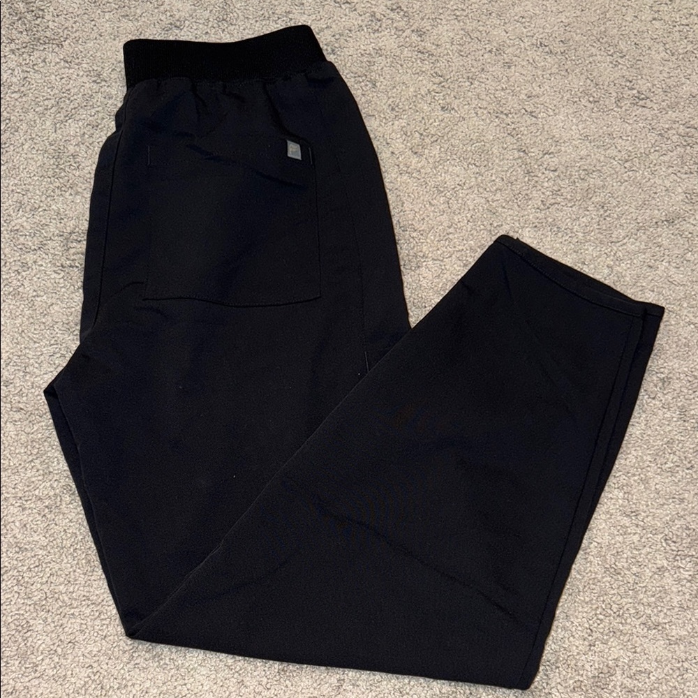 Fabletics barrel scrub pants